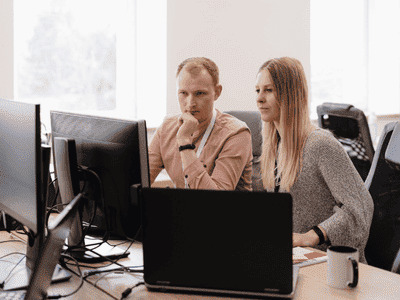 Locação de desktops para empresas de tecnologia